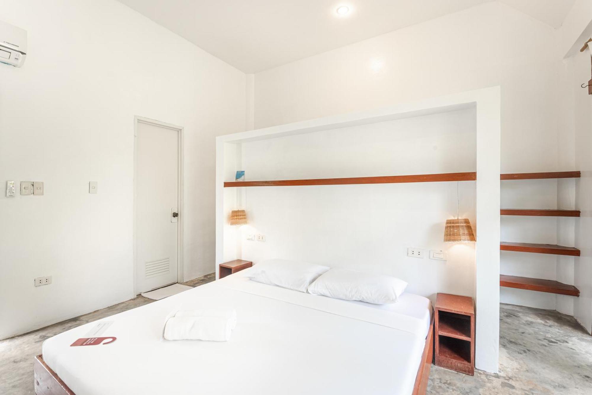 Blauset Two Hotel General Luna  Luaran gambar